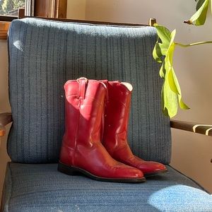 Perfect red cowboy boots diamond j size 8